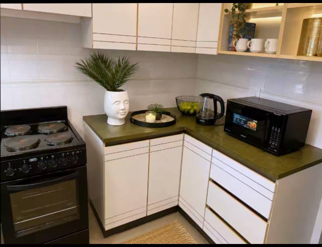 2 BEDROOM APARTMENT FOR SALE IN WINDERMERE